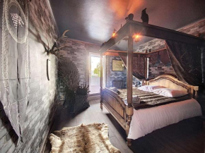 Logement unique inspiré de Game of thrones au coeur de Colmar